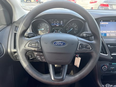 Used 2017 Ford Focus SEL w/ Interior Protection Package image 11