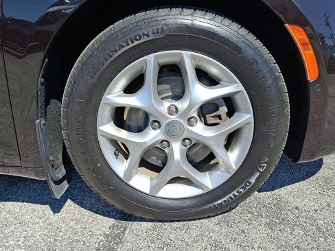 Used 2019 Chrysler Pacifica Touring-L Plus w/ Advanced Safetytec Group image 9
