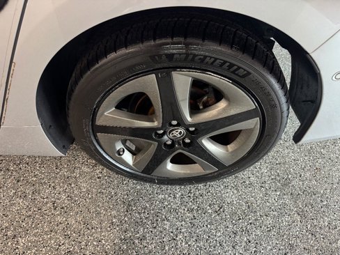Used 2019 Toyota Prius XLE image 10