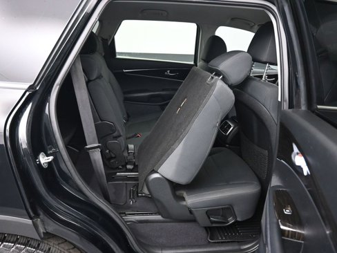 Used 2020 Kia Sorento LX image 43
