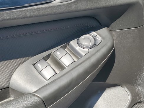 Used 2021 Chevrolet TrailBlazer RS w/ Technology Package image 26