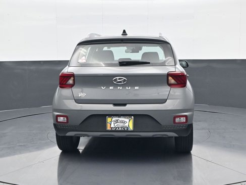 Certified 2021 Hyundai Venue SEL w/ Premium Package image 6