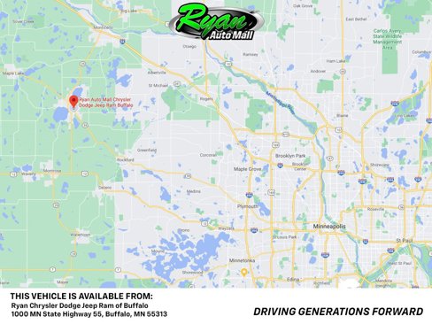 Used 2024 Chrysler Pacifica Select image 35