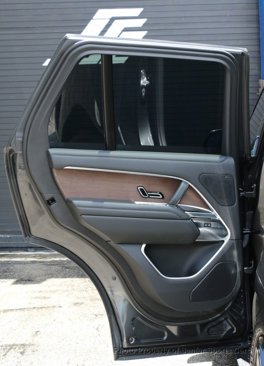 Used 2023 Land Rover Range Rover SE image 20
