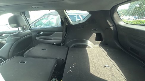 Used 2019 Hyundai Santa Fe AWD image 5