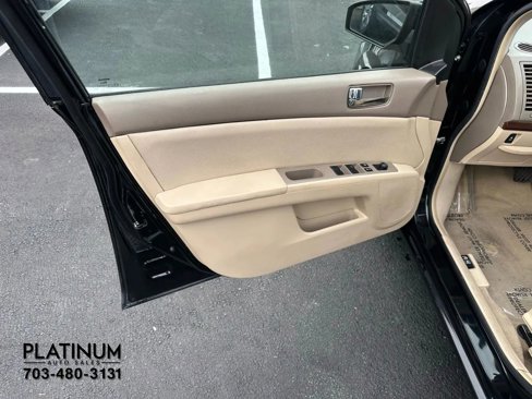 Used 2012 Nissan Sentra 2.0 SL w/ Special Value Pkg image 18