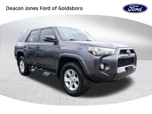 Used 2018 Toyota 4Runner 4WD image 1