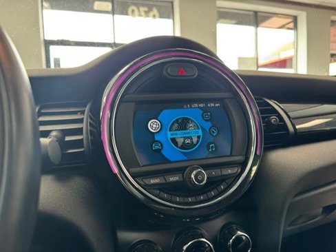 Used 2019 MINI Cooper 2-Door Hardtop image 64
