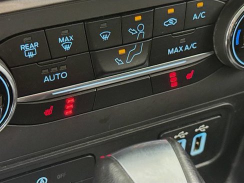 Used 2020 Ford EcoSport SE image 19