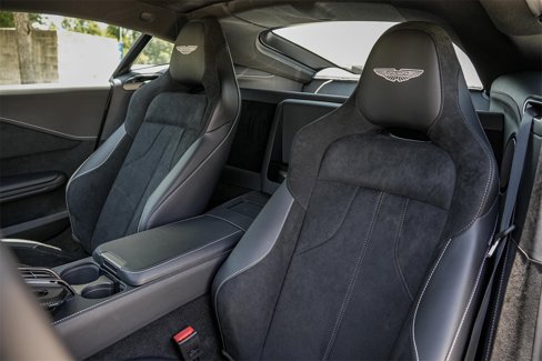 New 2025 Aston Martin V8 Vantage Coupe image 12