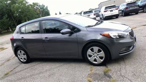 Used 2016 Kia Forte LX image 4