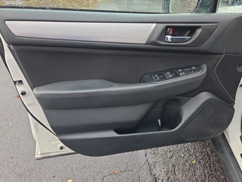 Used 2018 Subaru Outback 2.5i Premium image 15