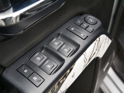 Used 2014 Chevrolet Silverado 1500 LTZ image 17