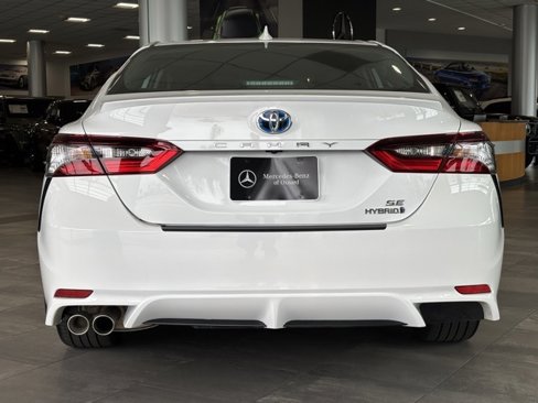Used 2022 Toyota Camry SE image 4