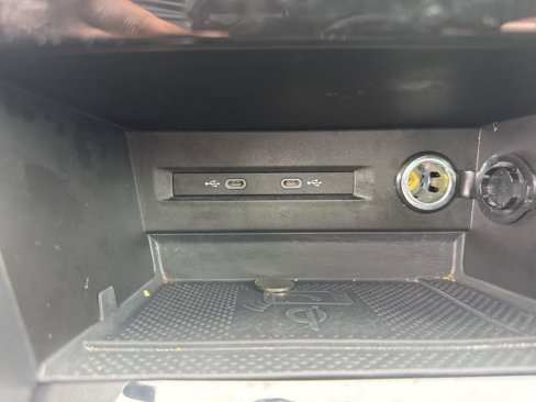 Used 2023 Volkswagen Taos SE image 12