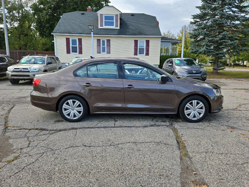 Used 2015 Volkswagen Jetta TDI S image 9