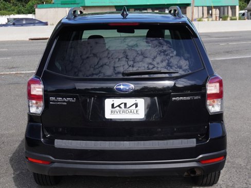 Used 2018 Subaru Forester 2.5i Premium image 12