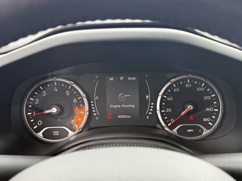 Used 2018 Jeep Renegade Altitude image 24