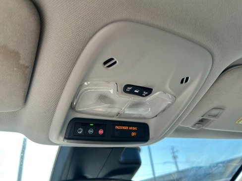 Used 2023 Chevrolet Bolt EUV LT image 35