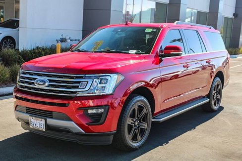 Used 2021 Ford Expedition Max XLT image 3