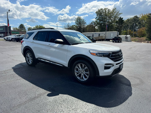 Used 2020 Ford Explorer XLT w/ Equipment Group 202A image 4
