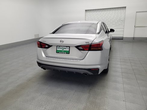 Used 2019 Nissan Altima 2.5 SR w/ SR Premium Package image 7