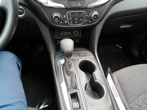 Used 2022 Chevrolet Equinox LT image 34