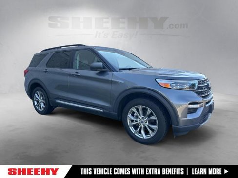 Certified 2022 Ford Explorer XLT w/ Equipment Group 202A image 1