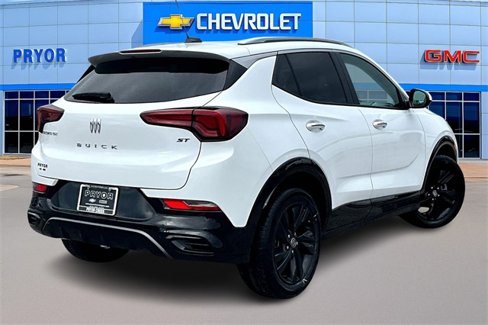 Used 2024 Buick Encore GX Sport Touring image 5