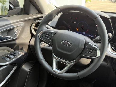 Used 2024 Chevrolet Trax ACTIV w/ Sunroof Package image 14