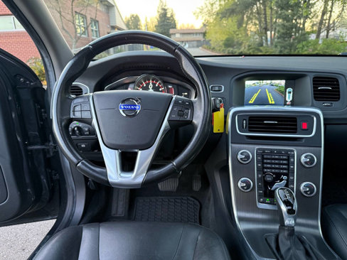 Used 2015 Volvo V60 T5 Premier image 42