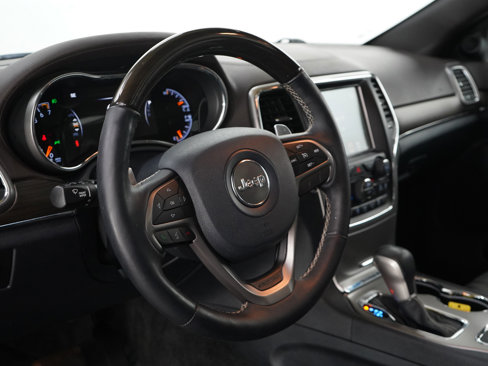 Used 2017 Jeep Grand Cherokee Overland image 19