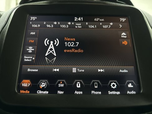 Used 2023 Jeep Renegade Trailhawk image 29