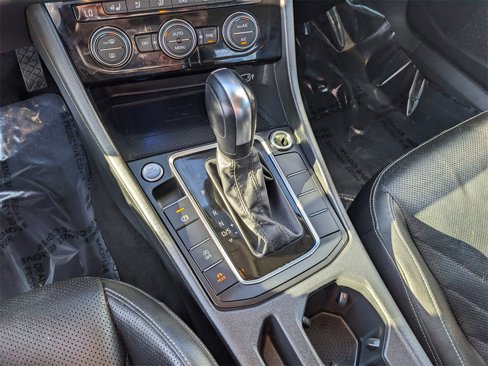 Certified 2020 Volkswagen Jetta SEL Premium image 27