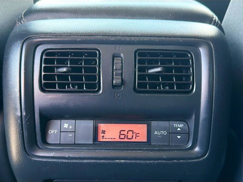 Used 2020 Nissan Pathfinder S image 27