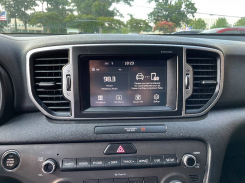 Used 2017 Kia Sportage EX image 20