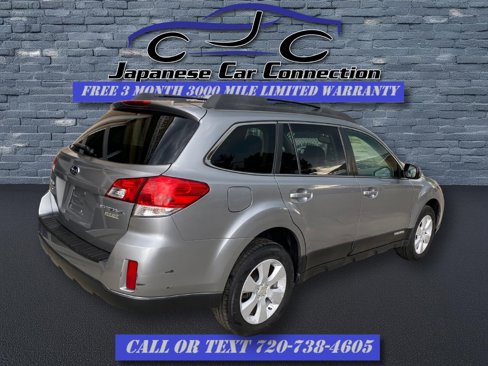 Used 2010 Subaru Outback 2.5i Limited image 8
