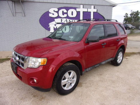 Used 2010 Ford Escape XLT image 1