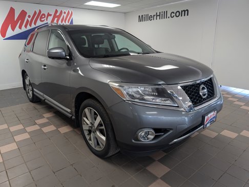 Used 2015 Nissan Pathfinder Platinum w/ Family Entertainment Package image 8