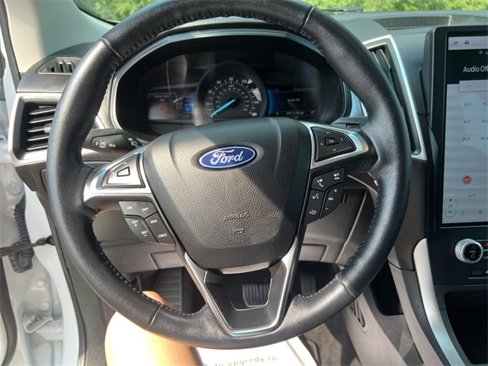 Used 2023 Ford Edge SEL image 12