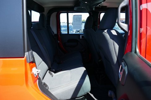 Used 2024 Jeep Gladiator Sport image 18