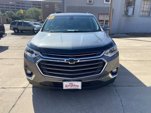 Used 2018 Chevrolet Traverse LT image 2