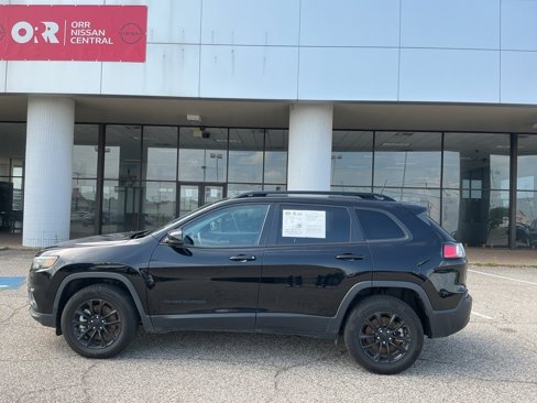 Used 2023 Jeep Cherokee Altitude Lux image 8