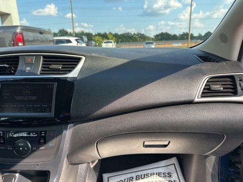 Used 2019 Nissan Sentra SR image 38