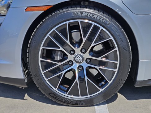 Certified 2022 Porsche Taycan image 14