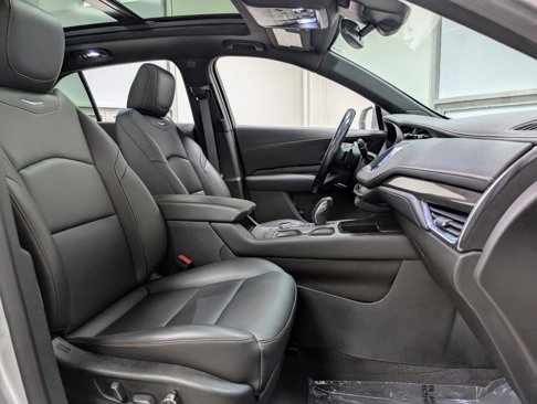 Used 2019 Cadillac XT4 Sport w/ Cold Weather Package image 27