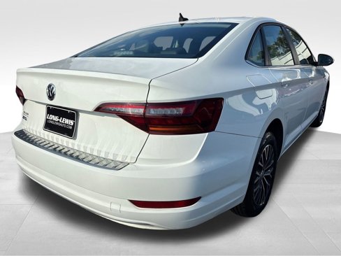 Used 2019 Volkswagen Jetta SEL w/ Cold Weather Package image 5