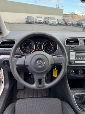 Used 2010 Volkswagen Golf 2-Door image 16