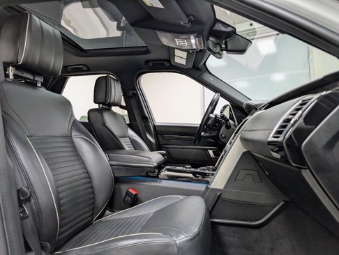 Used 2019 Land Rover Discovery HSE Luxury image 30