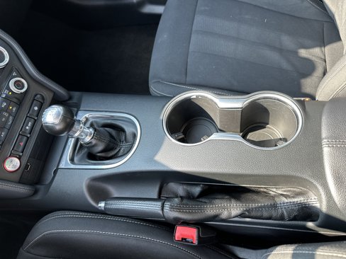 Used 2018 Ford Mustang Coupe image 27